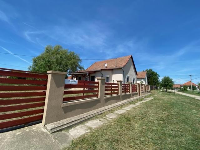Apartament Magic Vendeghaz Abádszalók Zewnętrze zdjęcie